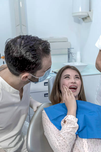 Best Cracked Tooth Emergency Dentist  in Big Rock, IL